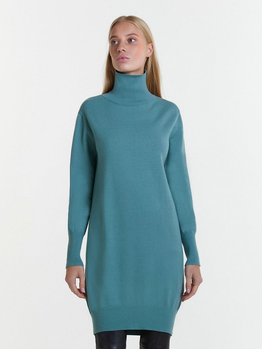 Мятное трикотажное платье-баллон