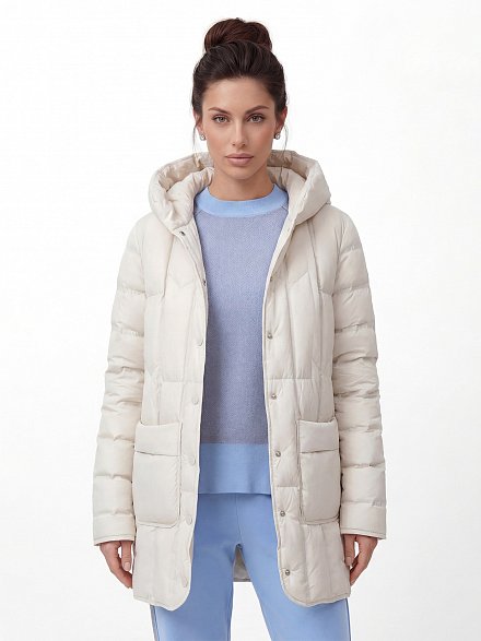 Белая ультралегкая куртка с капюшоном на пуху