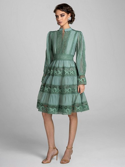 Фисташковое платье с кружевом NY Collection