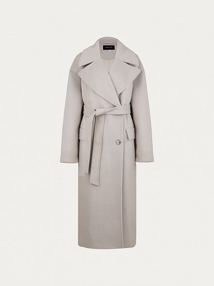 Молочное пальто в стиле OVERSIZE