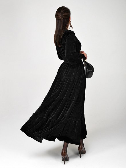 Черное бархатное платье с кружевом NY Collection