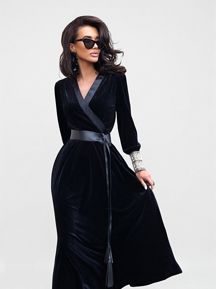 Черное бархатное платье на запах NY Collection
